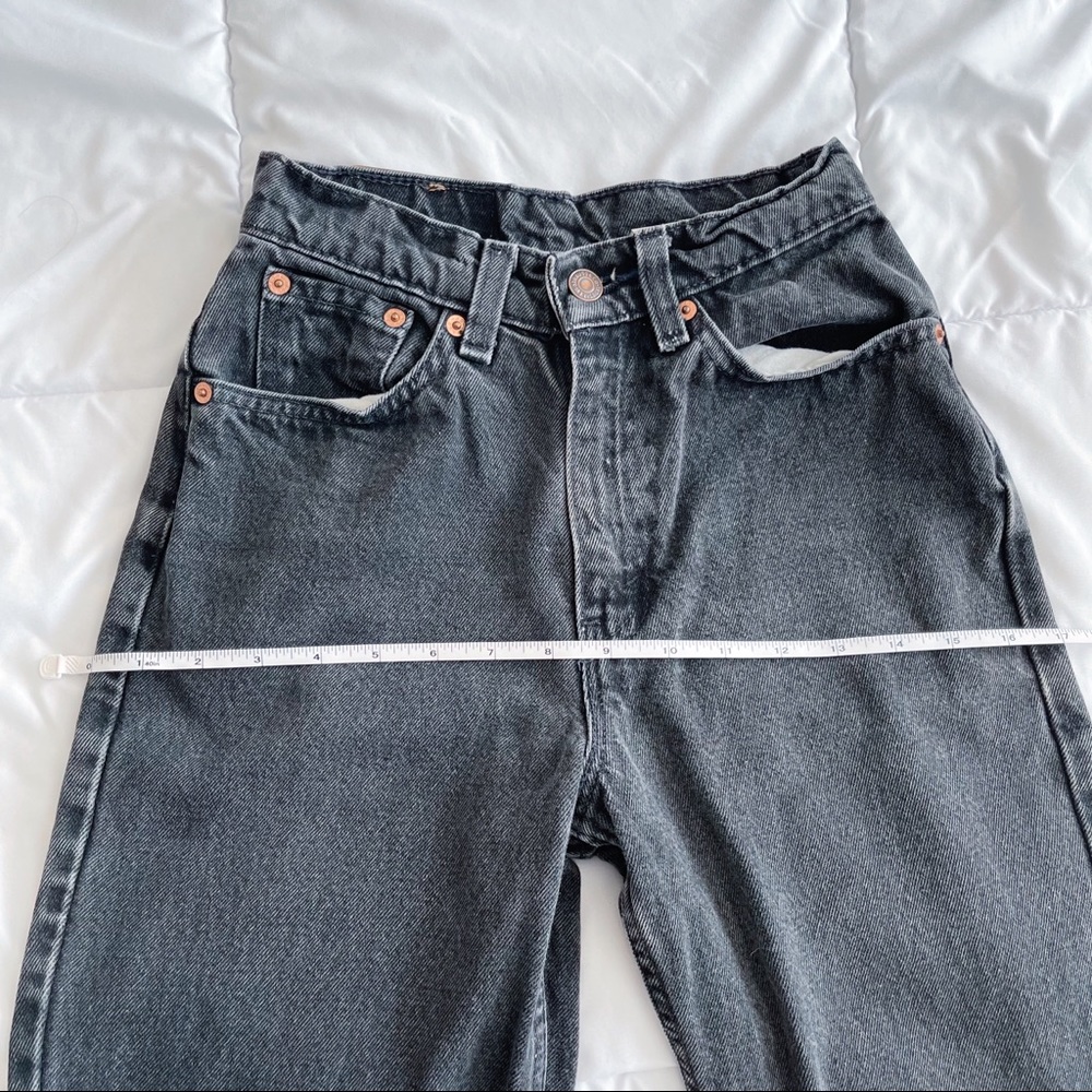 Perfect Black Levi's 512 high waisted mom jeans - Picture 6 of 9